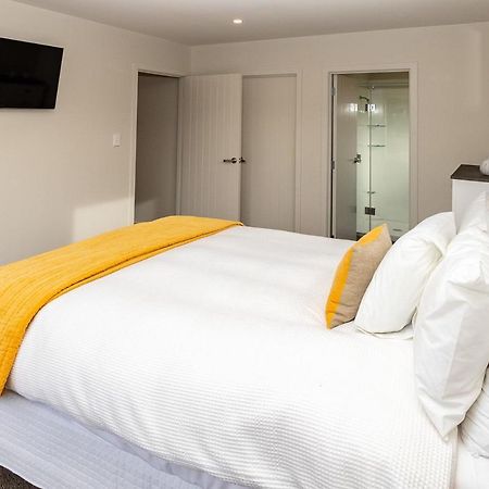 Poppa Pete'S - Te Anau Holiday Home Ngoại thất bức ảnh