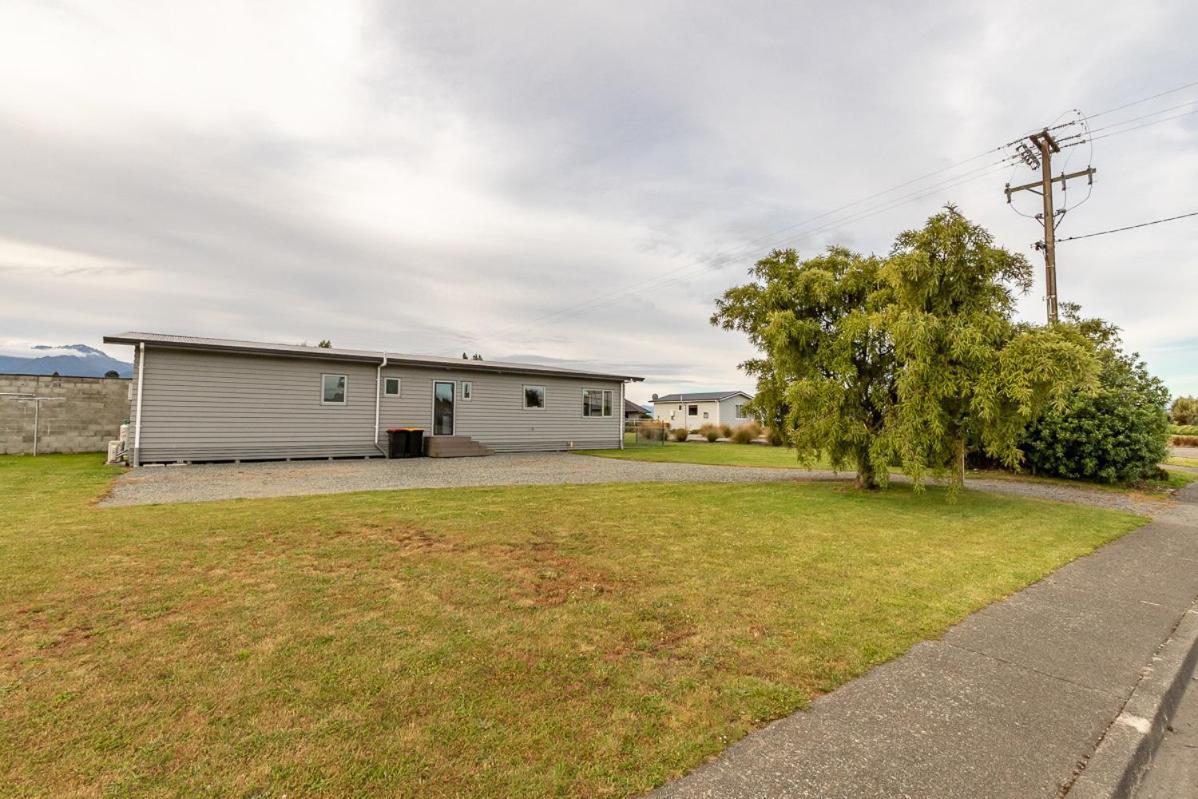 Poppa Pete'S - Te Anau Holiday Home Ngoại thất bức ảnh