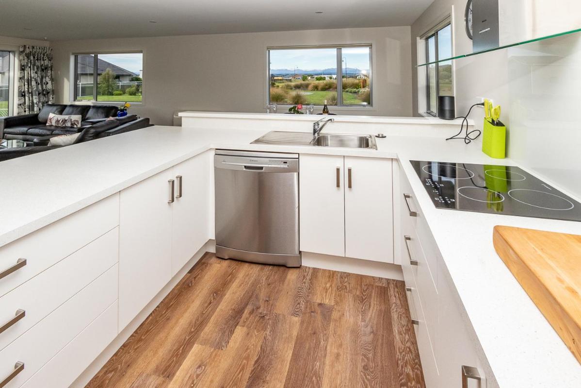 Poppa Pete'S - Te Anau Holiday Home Ngoại thất bức ảnh
